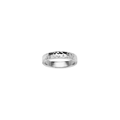 Bague fine martelée 4mm en argent rhodié, taille 60