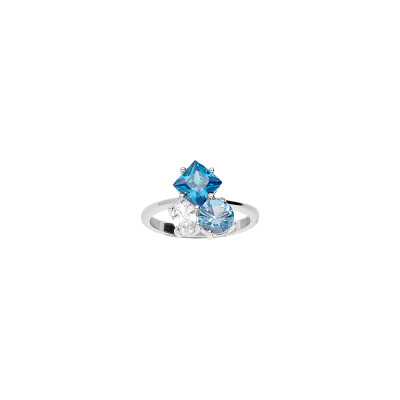 Bague en argent rhodié et oxydes de zirconium