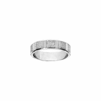 Alliance en argent rhodié diamantée