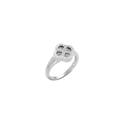 Bague trèfle en argent rhodié et oxydes de zirconium, taille 56
