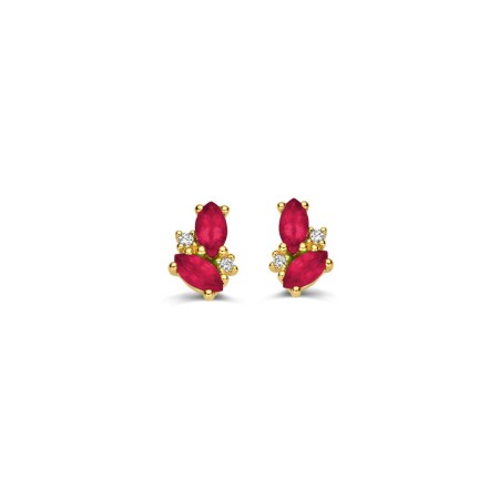 Puces d'oreilles en or jaune, diamants et rubis