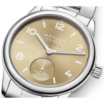 Montre NOMOS Glashütte Club Sport Neomatik 34 gold