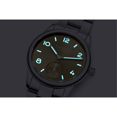 Montre NOMOS Glashütte Club Sport Neomatik 34 gold