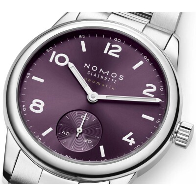 Montre NOMOS Glashütte Club Sport Neomatik 34 purple