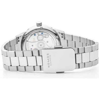 Montre NOMOS Glashütte Club Sport Neomatik 34 purple