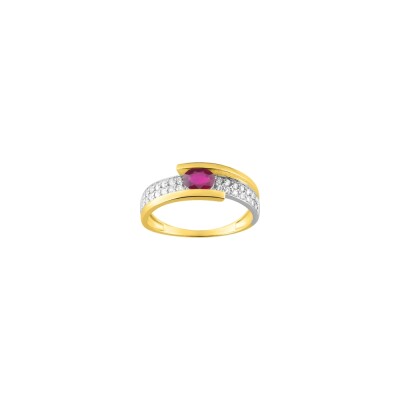 Bague en or jaune, or blanc, rubis et oxydes de zirconium