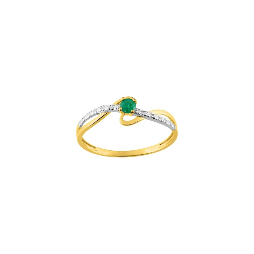 Bague en or jaune rhodié et émeraude