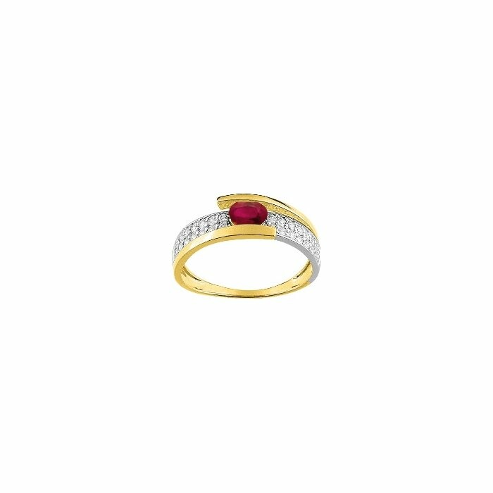 Bague en or jaune, rhodium, rubis et oxydes de zirconium