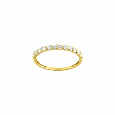 Bague en or jaune et oxydes de zirconium