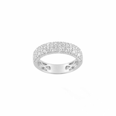 Bague en or blanc et oxydes de zirconium