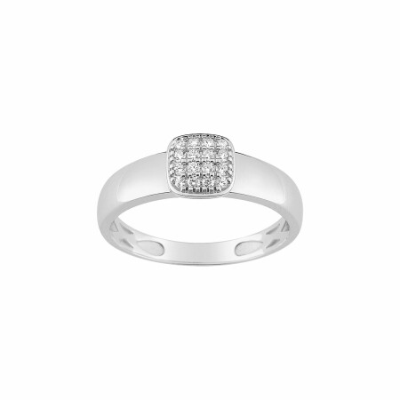 Bague en or blanc et oxydes de zirconium