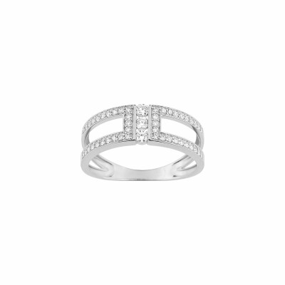 Bague en or blanc et oxydes de zirconium