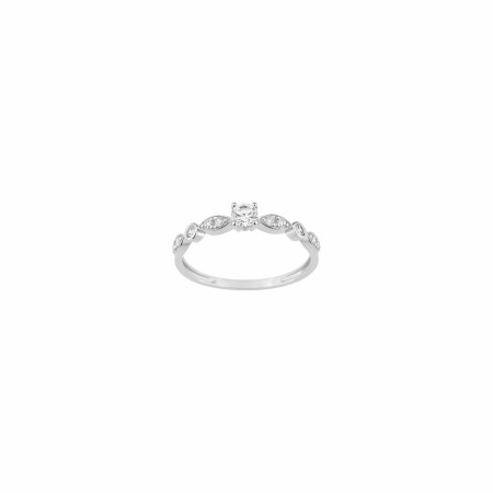 Bague en or blanc et oxydes de zirconium