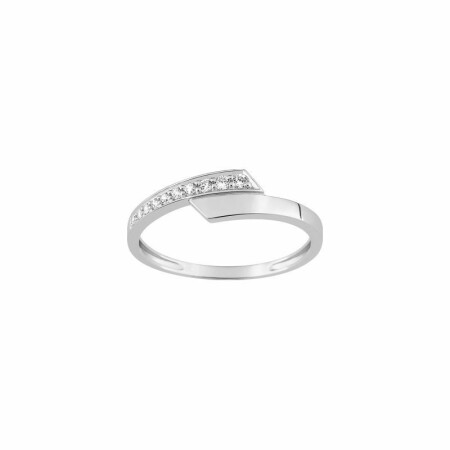 Bague en or blanc et oxydes de zirconium