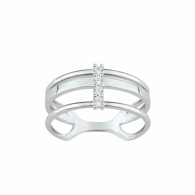 Bague en or blanc et oxydes de zirconium