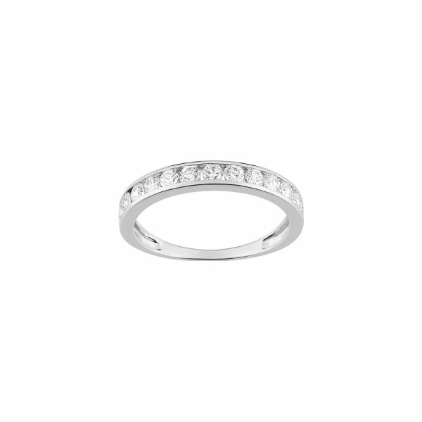 Bague en or blanc et oxydes de zirconium