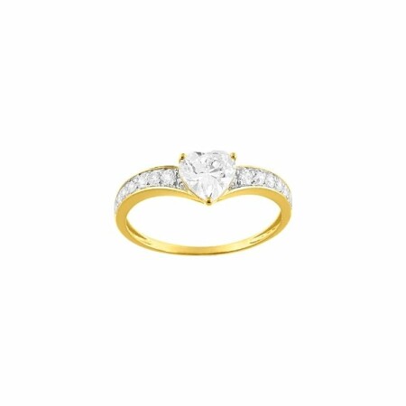 Bague en or jaune et oxydes de zirconium