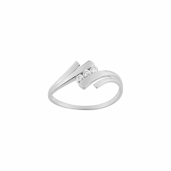 Bague en or blanc et oxyde de zirconium