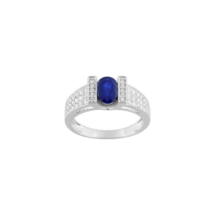 Bague en or blanc, saphir et oxydes de zirconium