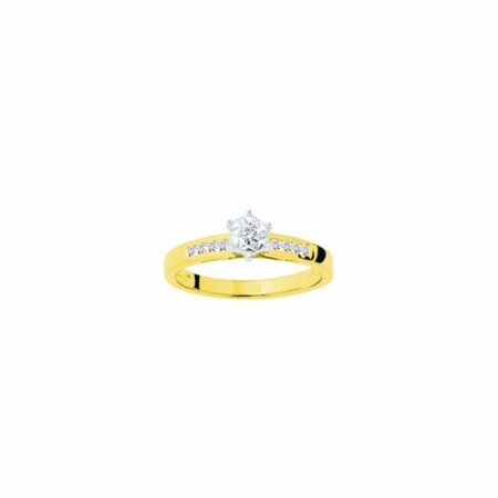 Solitaire accompagné en or jaune et diamants de 0.19ct