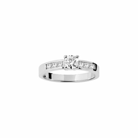 Solitaire en or blanc et diamant de 0.57ct