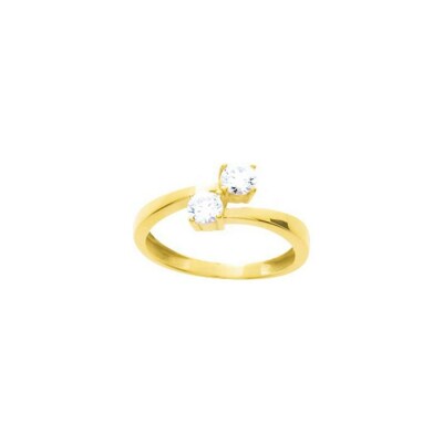 Bague en or jaune et oxyde de zirconium