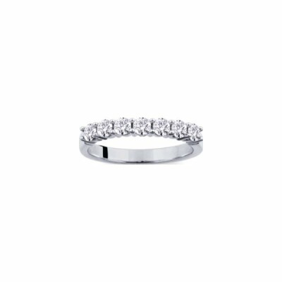 Alliance en or blanc et diamants de 0.70ct