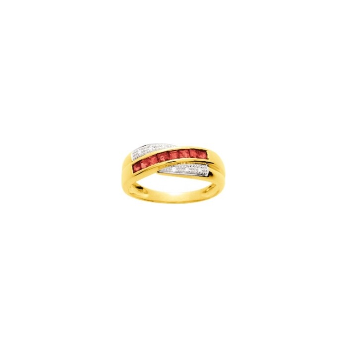 Bague en or jaune, rhodium, rubis et diamants