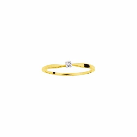 Solitaire en or jaune et diamants