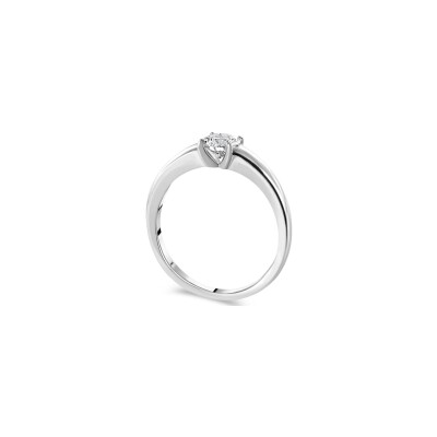 Bague en or blanc et diamants