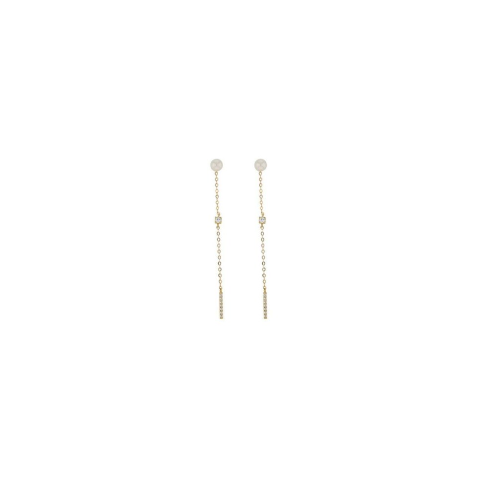 Boucles d'oreilles en or jaune, perle de culture et oxydes de zirconium