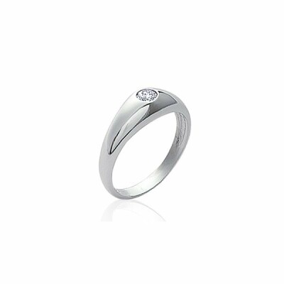 Bague en argent rhodié et oxydes de zirconium