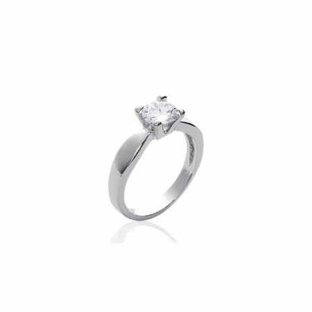 Bague en argent rhodié et oxydes de zirconium