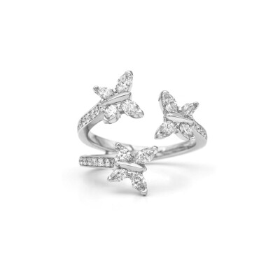 Trois Papillons navette ring, white gold