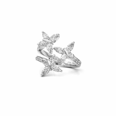 Trois Papillons navette ring, white gold