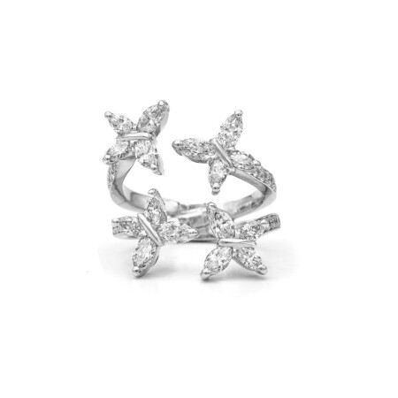 Quatre Papillons navette ring, white gold