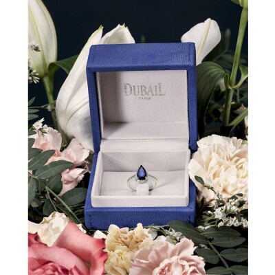 Solitaire saphir diamants or blanc