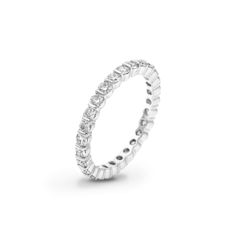 Wedding ring, 34 diamonds, white gold