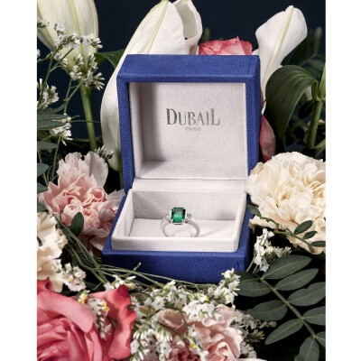 Bague émeraude diamants or blanc