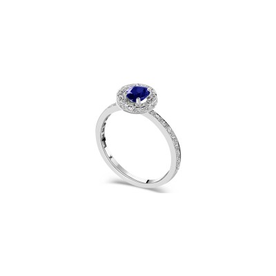 Bague en or blanc, diamants et saphir bleu