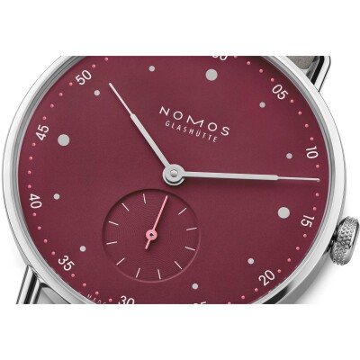 Montre NOMOS Glashütte Metro 33 muted red