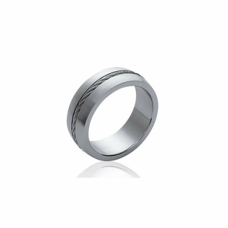 Bague en acier