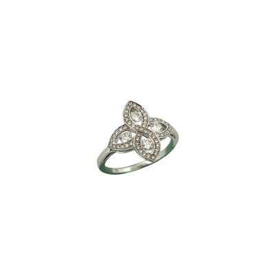 Bague en or blanc et diamants