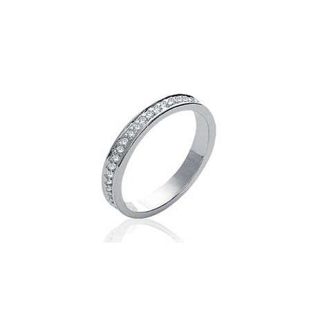 Bague en argent rhodié et oxydes de zirconium