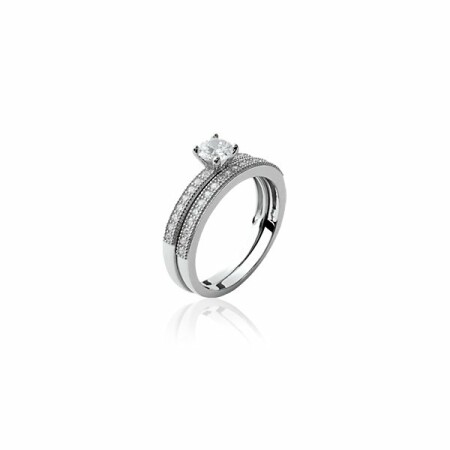 Bague en argent rhodié et oxydes de zirconium