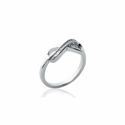 Bague en argent rhodié et oxydes de zirconium