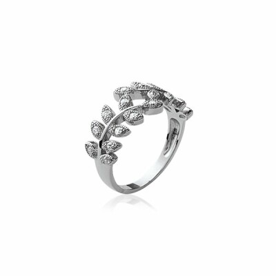 Bague en argent rhodié et oxydes de zirconium