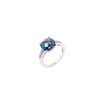 Bague Cesare Pompanon Poppy Blue petit modèle en or blanc et topaze Blue London et diamants blancs