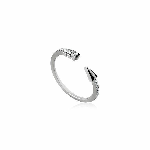 Bague en argent rhodié et oxydes de zirconium