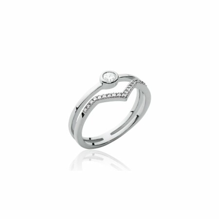 Bague en argent rhodié et oxydes de zirconium